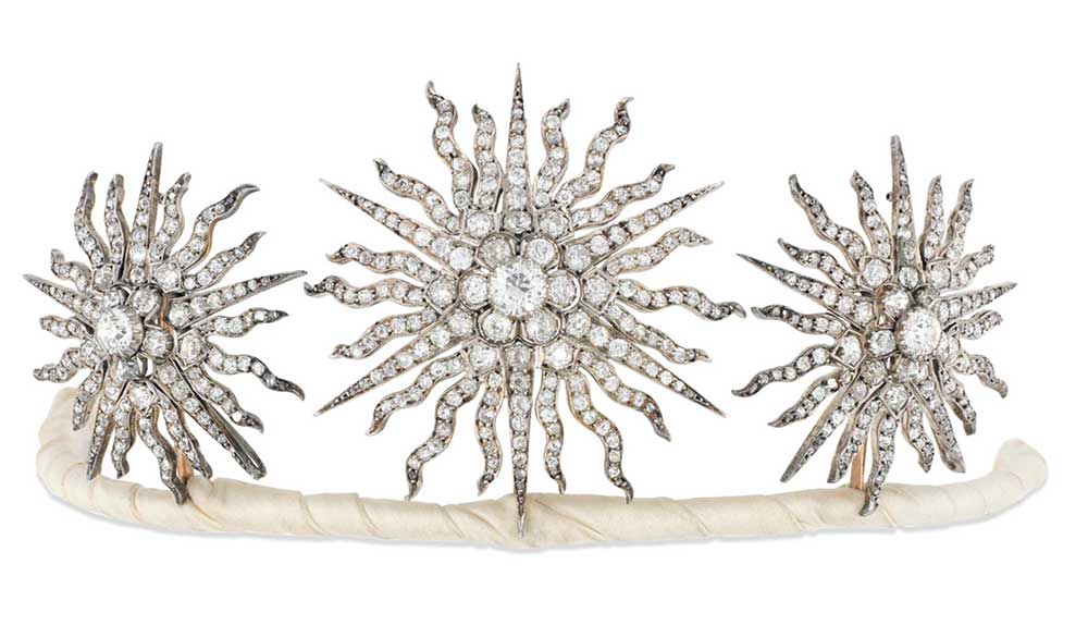 AN EDWARDIAN DIAMOND TIARA